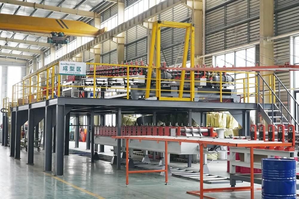 Novalink High-Speed Door Manufacturing Factory Building - NovaLink.com